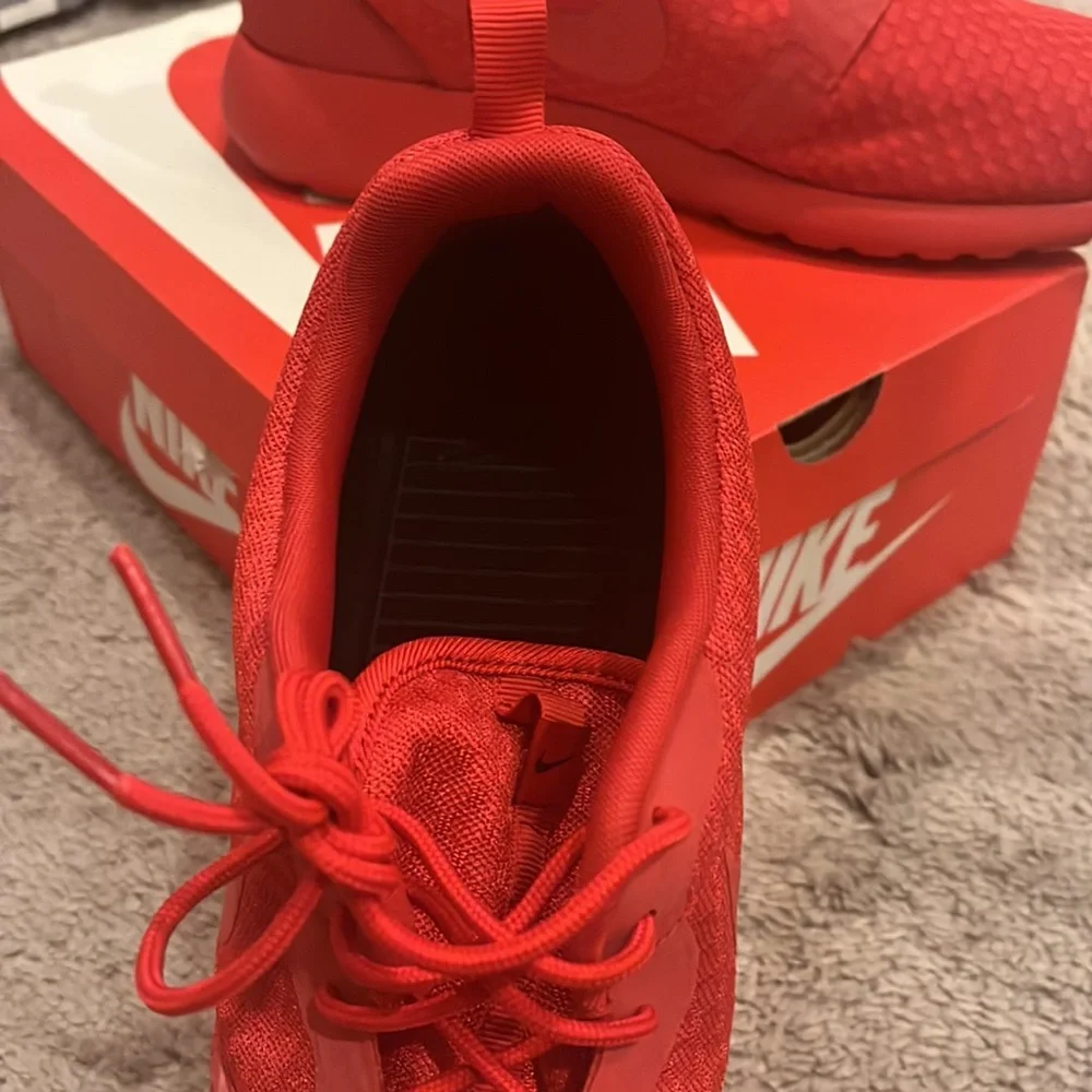 Nike Rosherun Roshe One HYP Shoes Sneakers new Red October 636220 660 Mens Sz 13